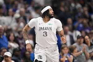 状态一般！浓眉半场8中3拿到6分2板1助 正负值-18全队最低