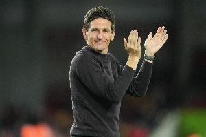 送卫冕冠军四连败！小蜜蜂主帅：这是场硬仗，注定是个非凡之夜