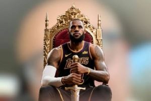 解说：唯一能限制湖人的是他们防守如何 老詹岁数大了 东里是弱环